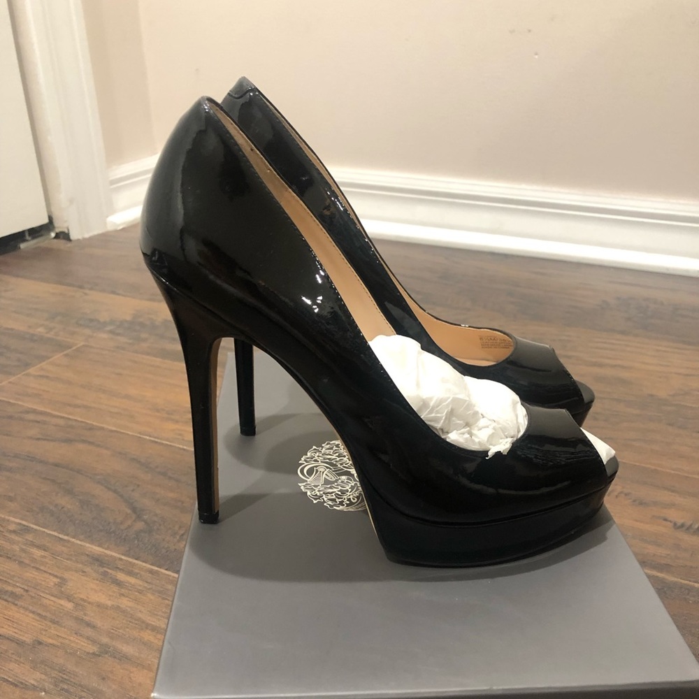 Vince Camuto shoes size US 8,5 worn twice